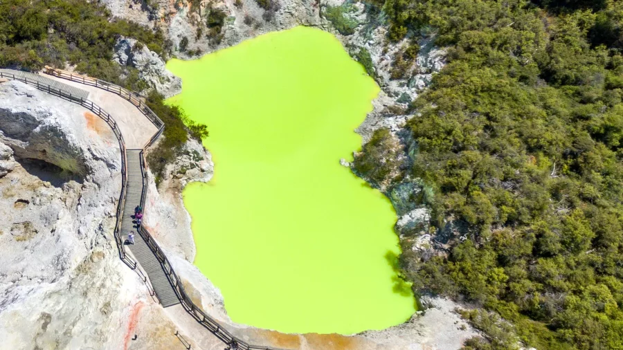 Devil’s Bath vivid green geothermal pool at Wai-O-Tapu Rotorua New Zealand