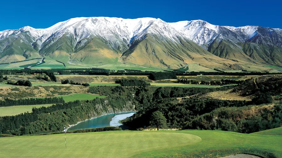 Golf course at Terrace Downs Resort with views of the Southern Alps