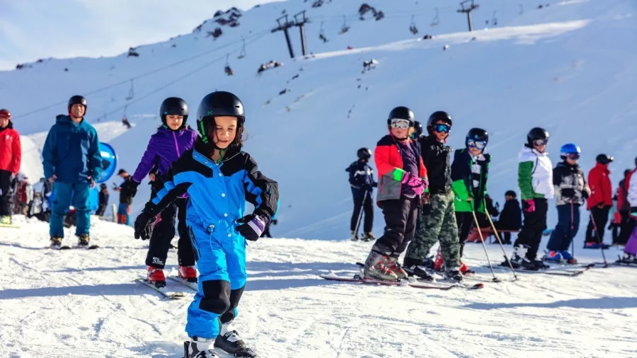 Group ski lesson for children at Mt Hutt