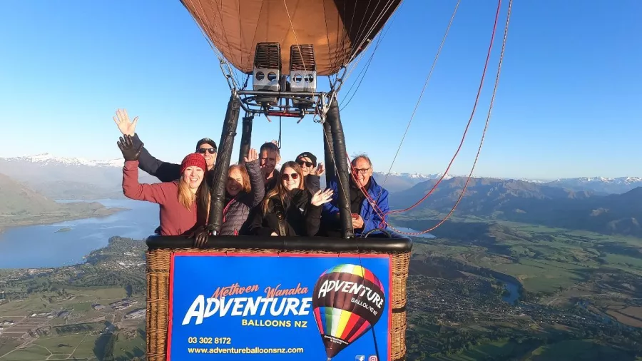 Hot air balloon over Wanaka with Adventure Balloons NZ