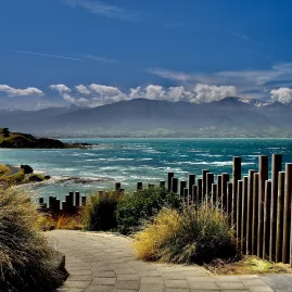 Kaikōura Peninsula Walkway with mountain and ocean views