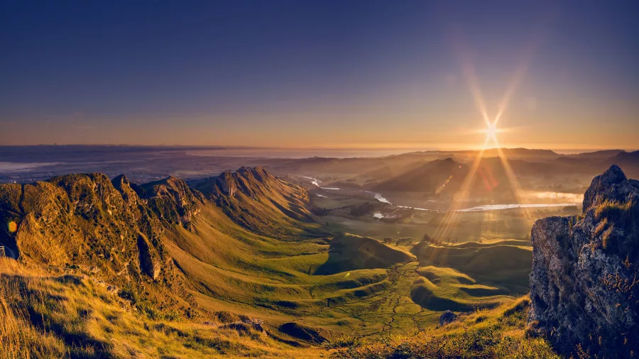 Sunrise view from Te Mata Peak overlooking Napier and Hawke’s Bay