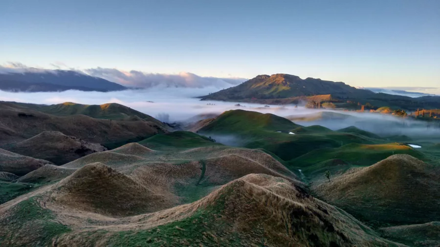 Misty morning view over the rolling hills near Mangaweka on the North Island of New Zealand