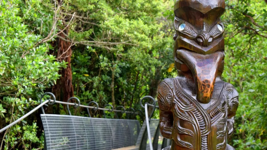 Māori carving greets visitors at the entrance to Ship Cove, Marlborough Sounds.