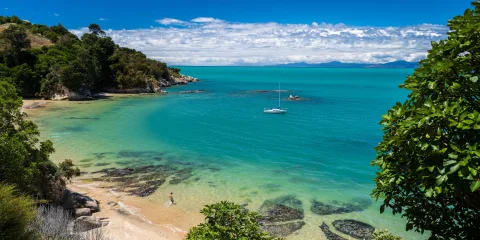Stephens Bay beach with turquoise waters in Kaiteriteri, Nelson Tasman