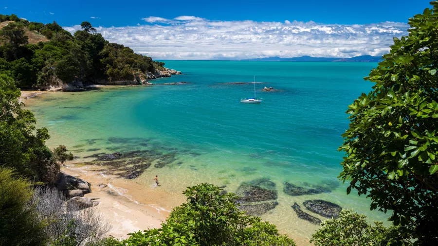 Stephens Bay beach with turquoise waters in Kaiteriteri, Nelson Tasman