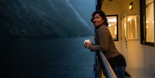 Milford mariner scenic cruise balcony