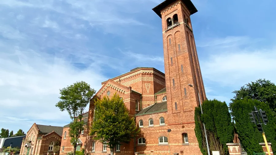 Historic First Church building in Invercargill with tall brick tower