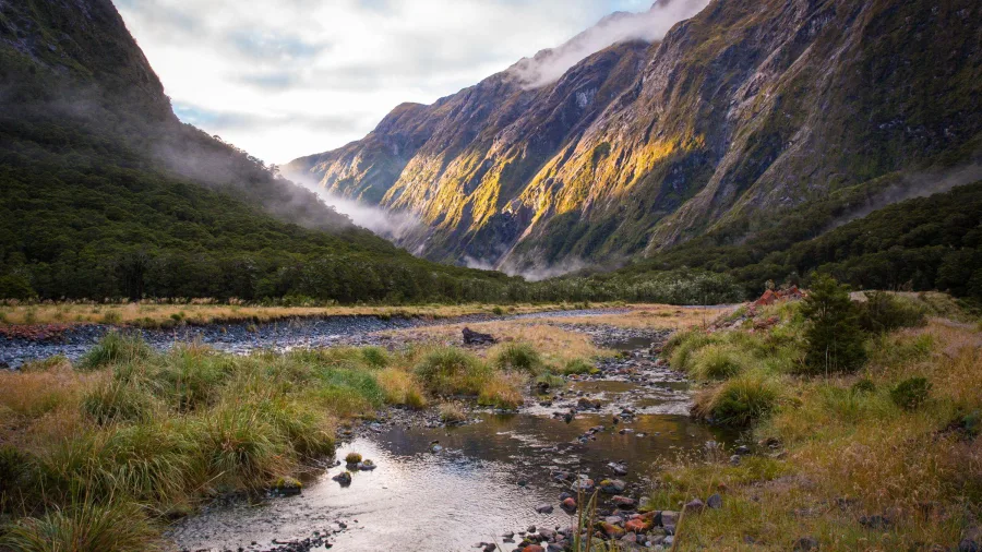 Sunrise over Eglinton Valley on the Milford Road in Southland, New Zealand