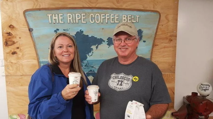 Couple enjoying coffee at Ripe Coffee Roasters during the Petone Taste Buds Tour