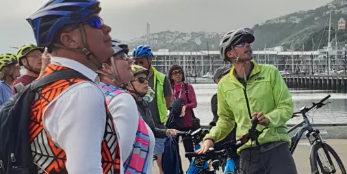 Xxlarge b B Qav HK Nu J2x U Uz RWD1v Ig WZU