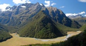 12 Day Routeburn Track Guided Walk and Southern Highlights from Queenstown